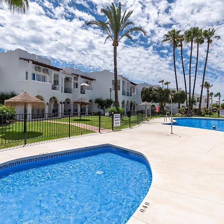 Renovated Apartment On Beachside With Pool Nerja Esterno foto