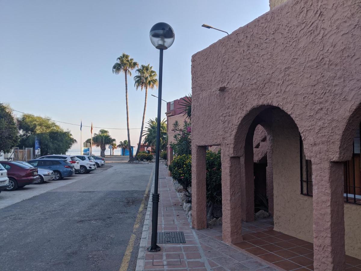 Renovated Apartment On Beachside With Pool Nerja Esterno foto
