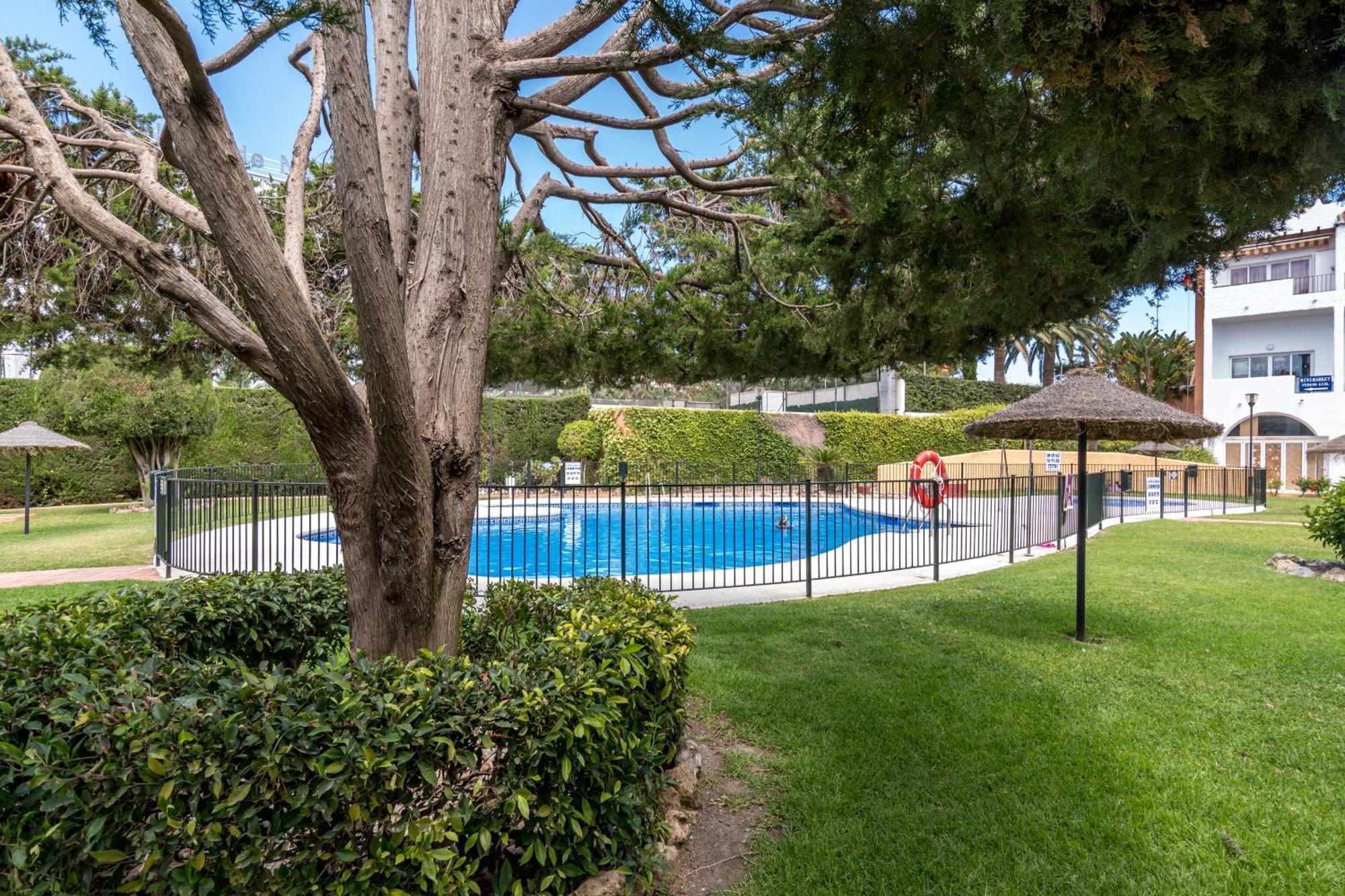 Renovated Apartment On Beachside With Pool Nerja Esterno foto
