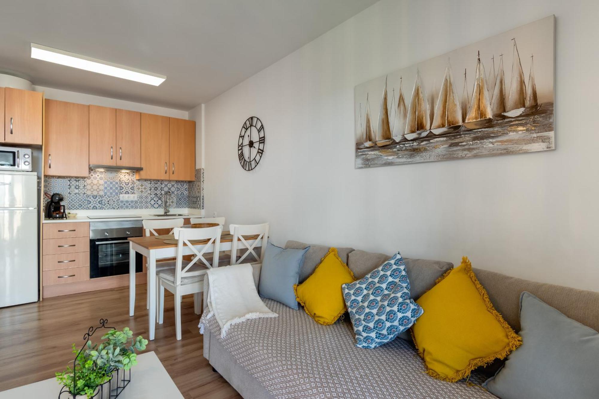 Renovated Apartment On Beachside With Pool Nerja Camera foto