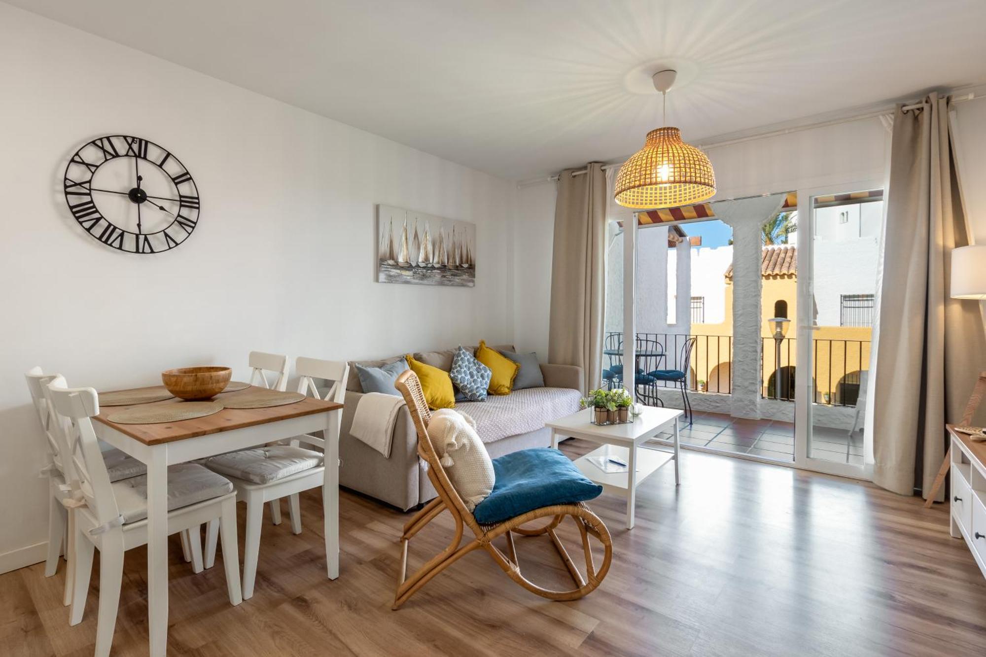 Renovated Apartment On Beachside With Pool Nerja Esterno foto